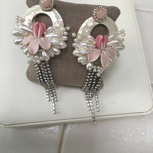 Hand made   Beautiful  Earrings